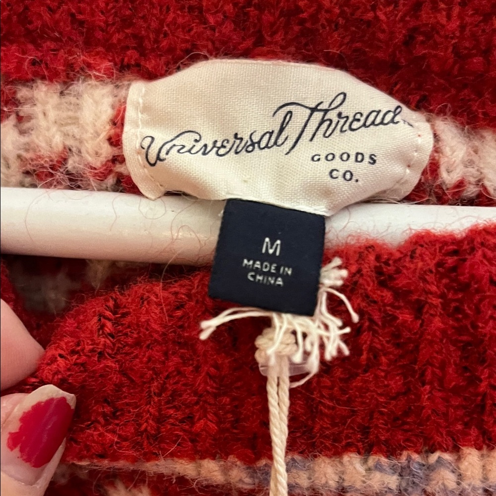 Universal Thread Red and White Snowflake Sweater … - image 3
